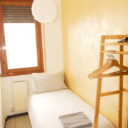 Διαμέρισμα Seaside Private Parking And Air Con Βιαρέτζιο